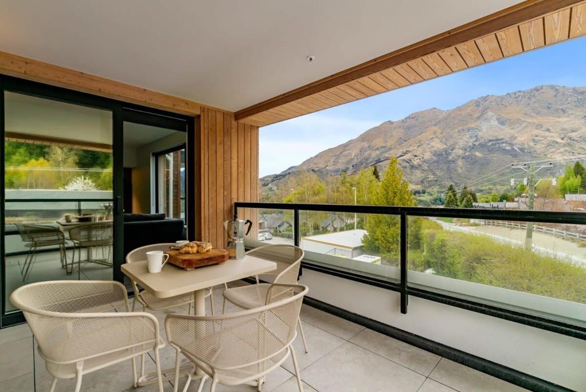 Coronet Base At La Residence Du Parc Queenstown Eksteriør billede