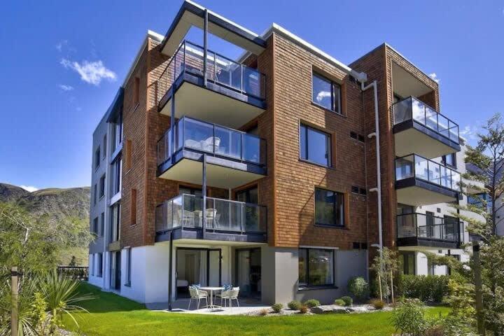 Coronet Base At La Residence Du Parc Queenstown Eksteriør billede